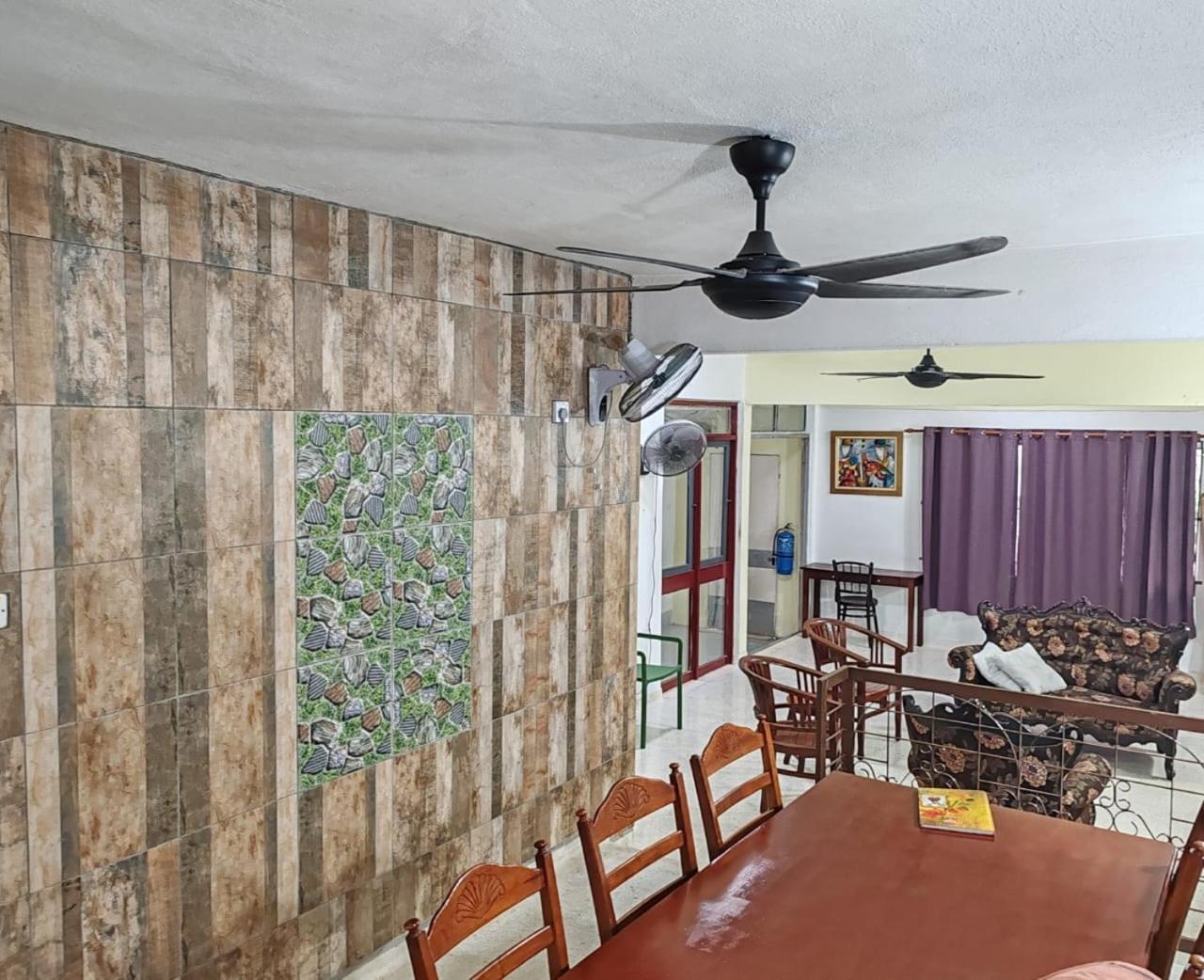 Oneb 1-9pax Holiday home *