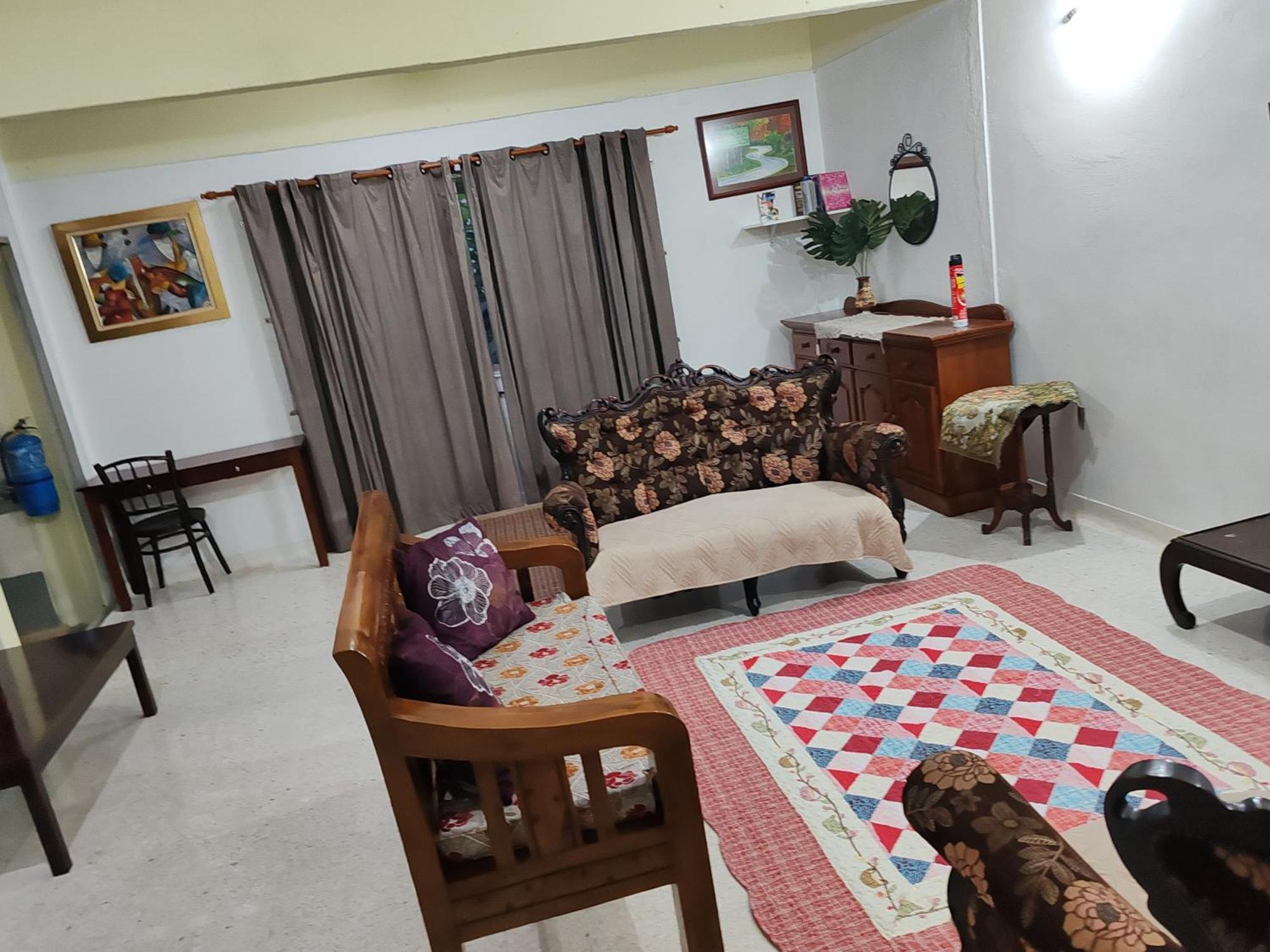 Oneb 1-9pax Holiday home Shah Alam